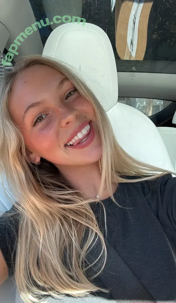 Jordyn Jones nude photo #1142 (jordylee.jones / jordynjones)
