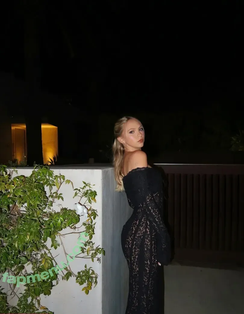 Jordyn Jones nude photo #1196 (jordylee.jones / jordynjones)