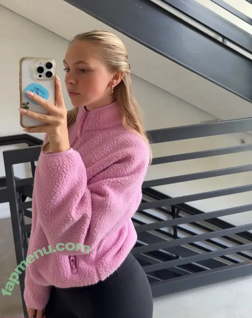 Jordyn Jones nude photo #1268 (jordylee.jones / jordynjones)