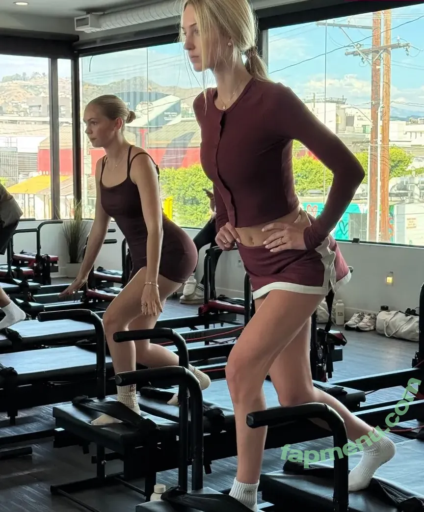 Jordyn Jones nude photo #1360 (jordylee.jones / jordynjones)