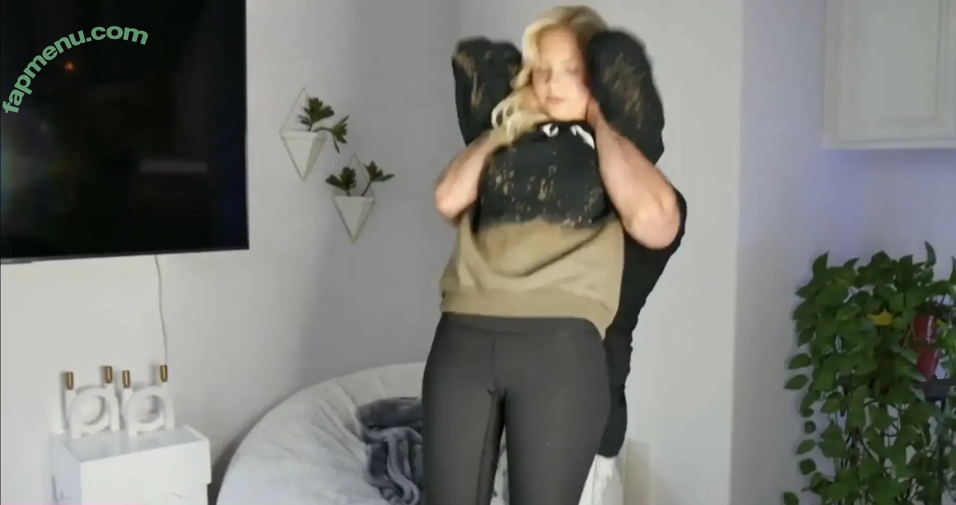 Jordyn Jones nude photo #1378 (jordylee.jones / jordynjones)