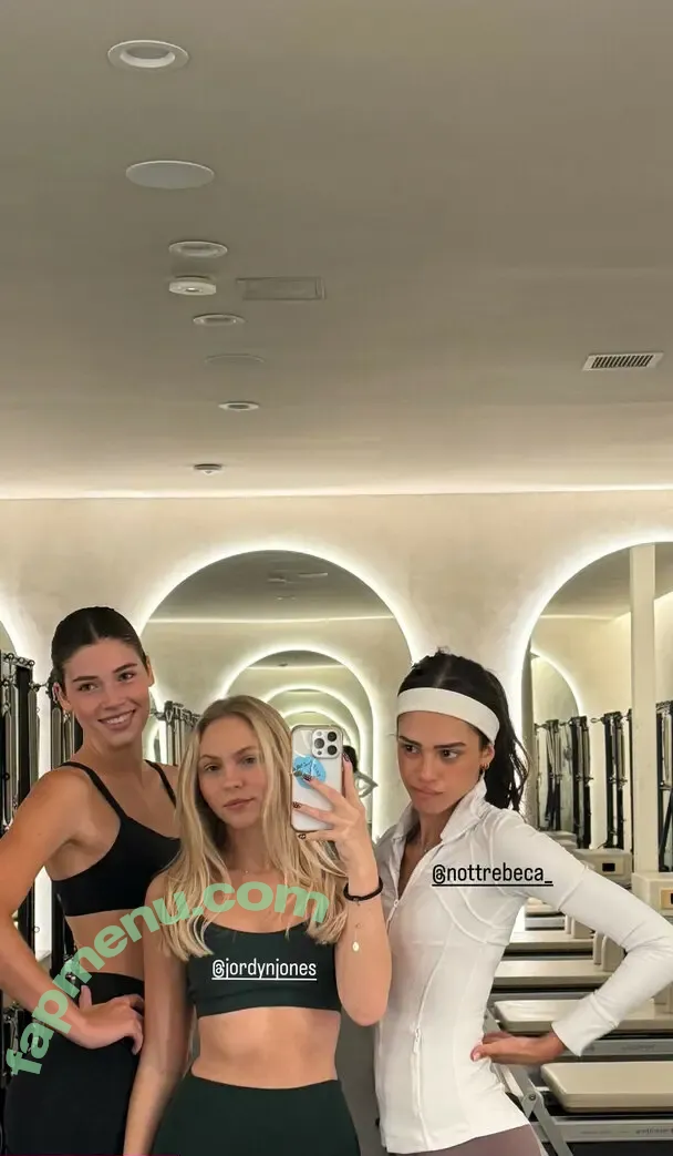 Jordyn Jones nude photo #1496 (jordylee.jones / jordynjones)