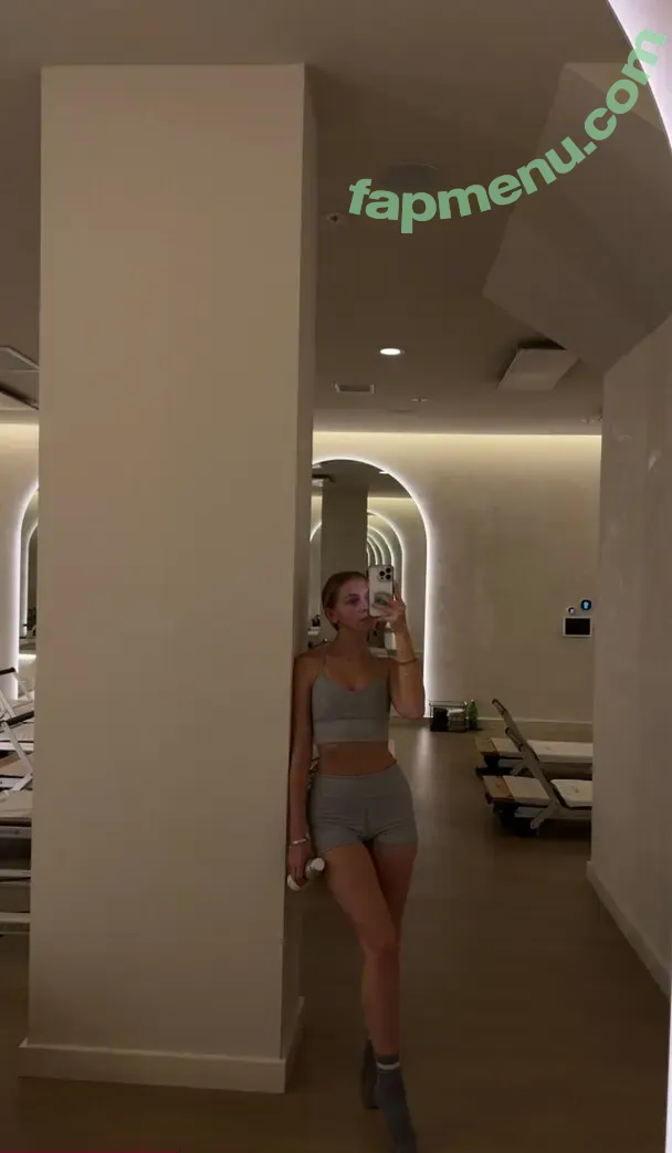 Jordyn Jones nude photo #1514 (jordylee.jones / jordynjones)