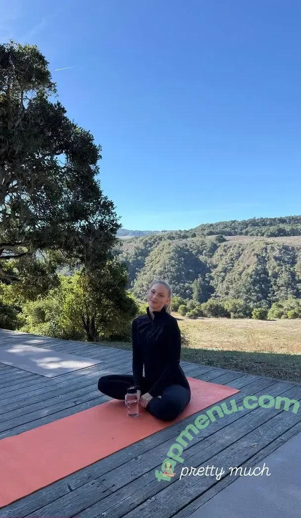 Jordyn Jones nude photo #1548 (jordylee.jones / jordynjones)