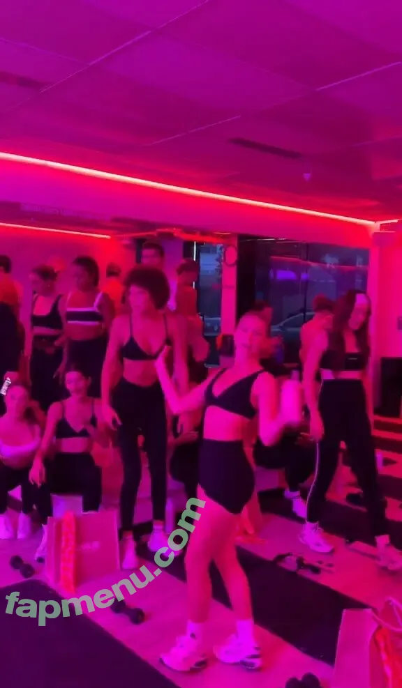 Jordyn Jones nude photo #1612 (jordylee.jones / jordynjones)