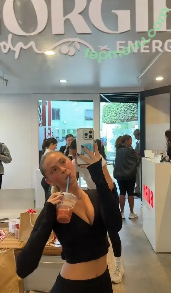 Jordyn Jones nude photo #1617 (jordylee.jones / jordynjones)