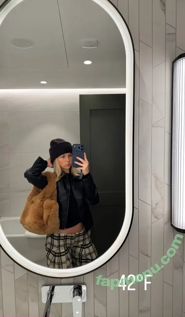 Jordyn Jones nude photo #1737 (jordylee.jones / jordynjones)