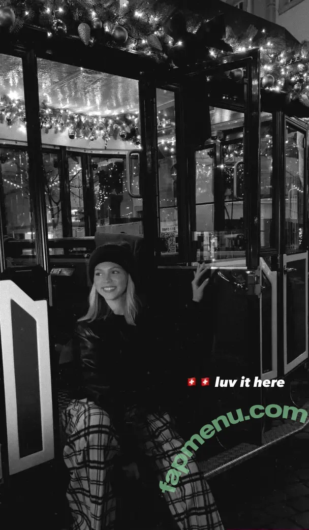 Jordyn Jones nude photo #1738 (jordylee.jones / jordynjones)