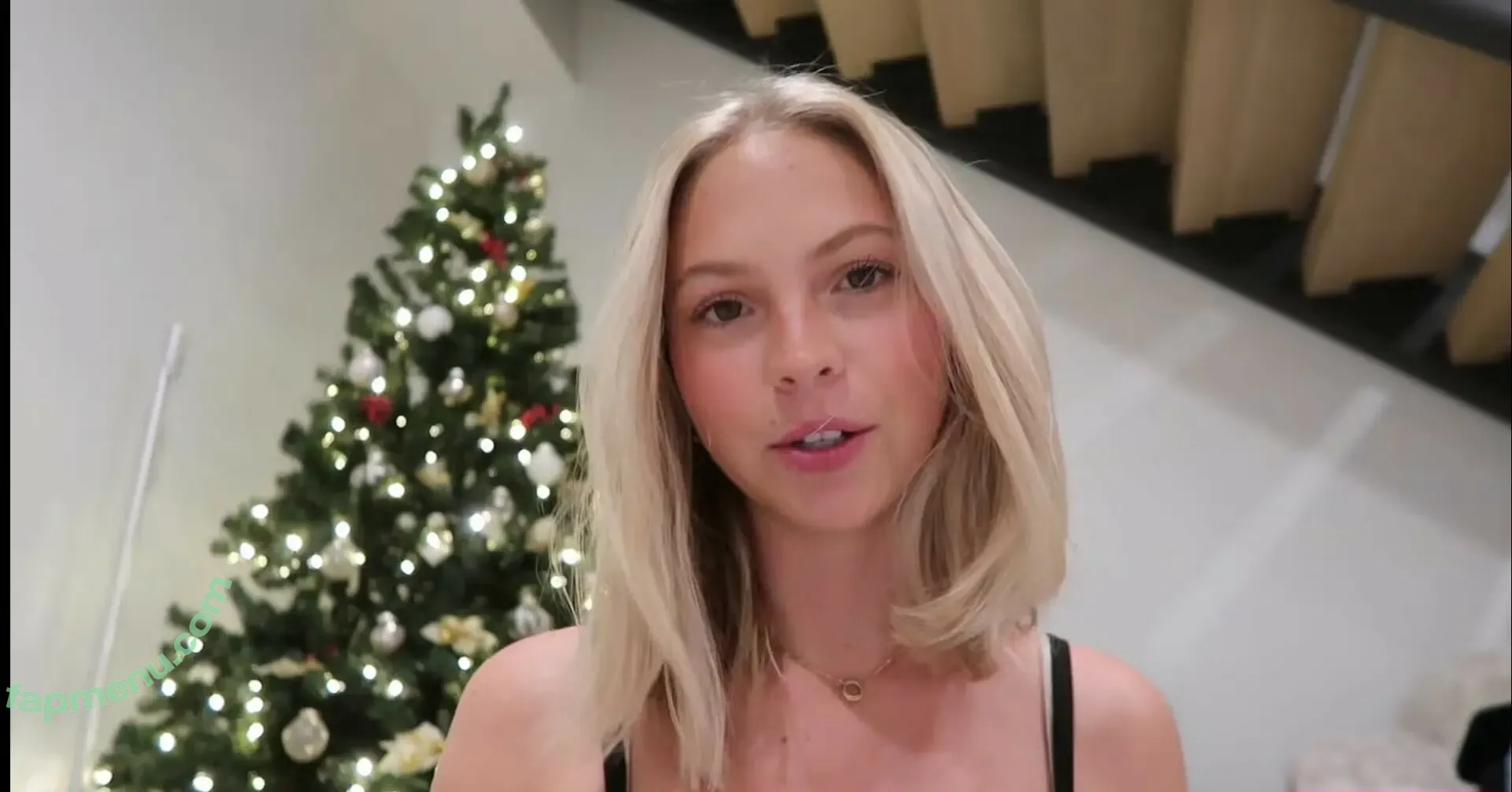 Jordyn Jones nude photo #1790 (jordylee.jones / jordynjones)