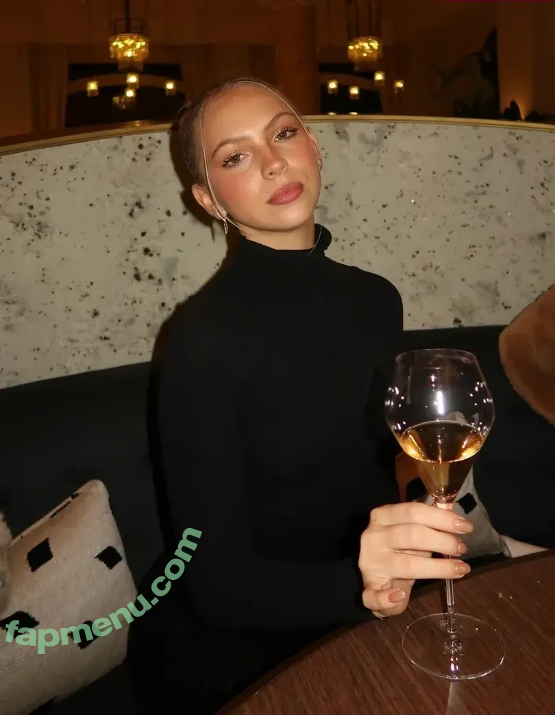 Jordyn Jones nude photo #1792 (jordylee.jones / jordynjones)