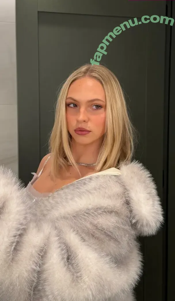 Jordyn Jones nude photo #1796 (jordylee.jones / jordynjones)