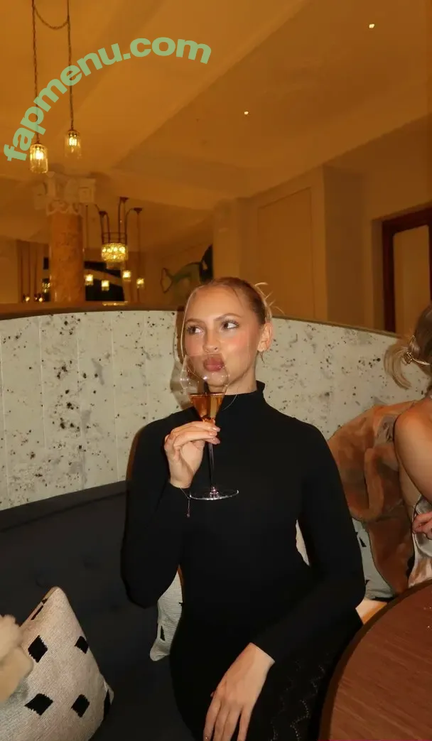 Jordyn Jones nude photo #1802 (jordylee.jones / jordynjones)