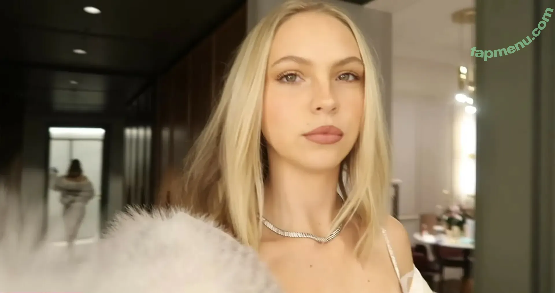 Jordyn Jones nude photo #1840 (jordylee.jones / jordynjones)