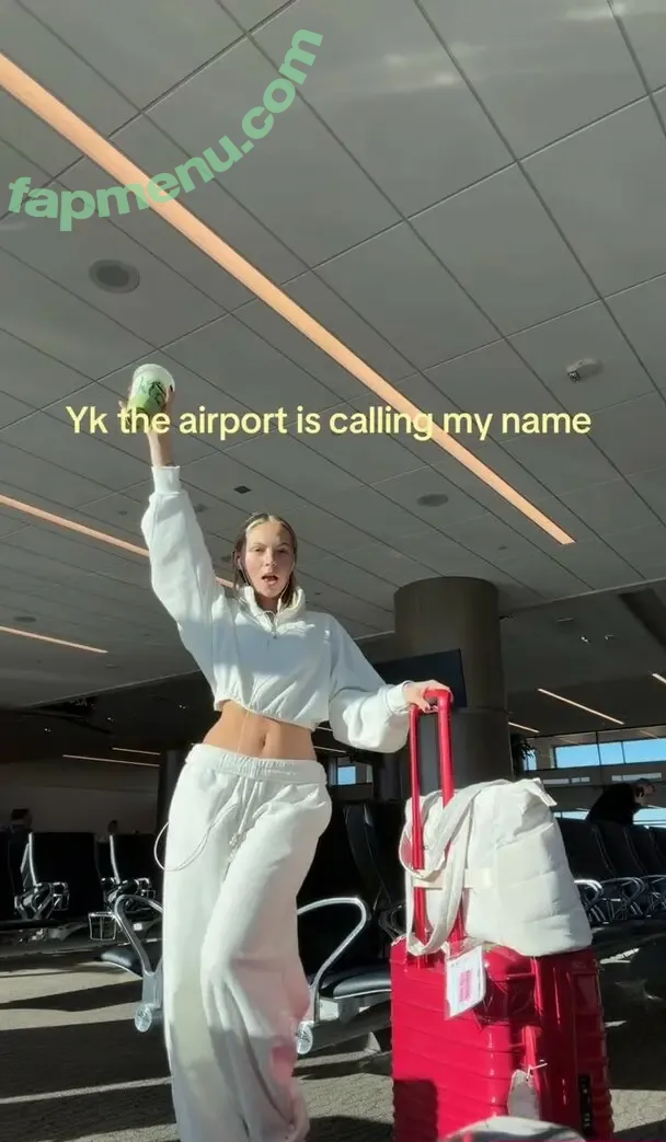 Jordyn Jones nude photo #1881 (jordylee.jones / jordynjones)