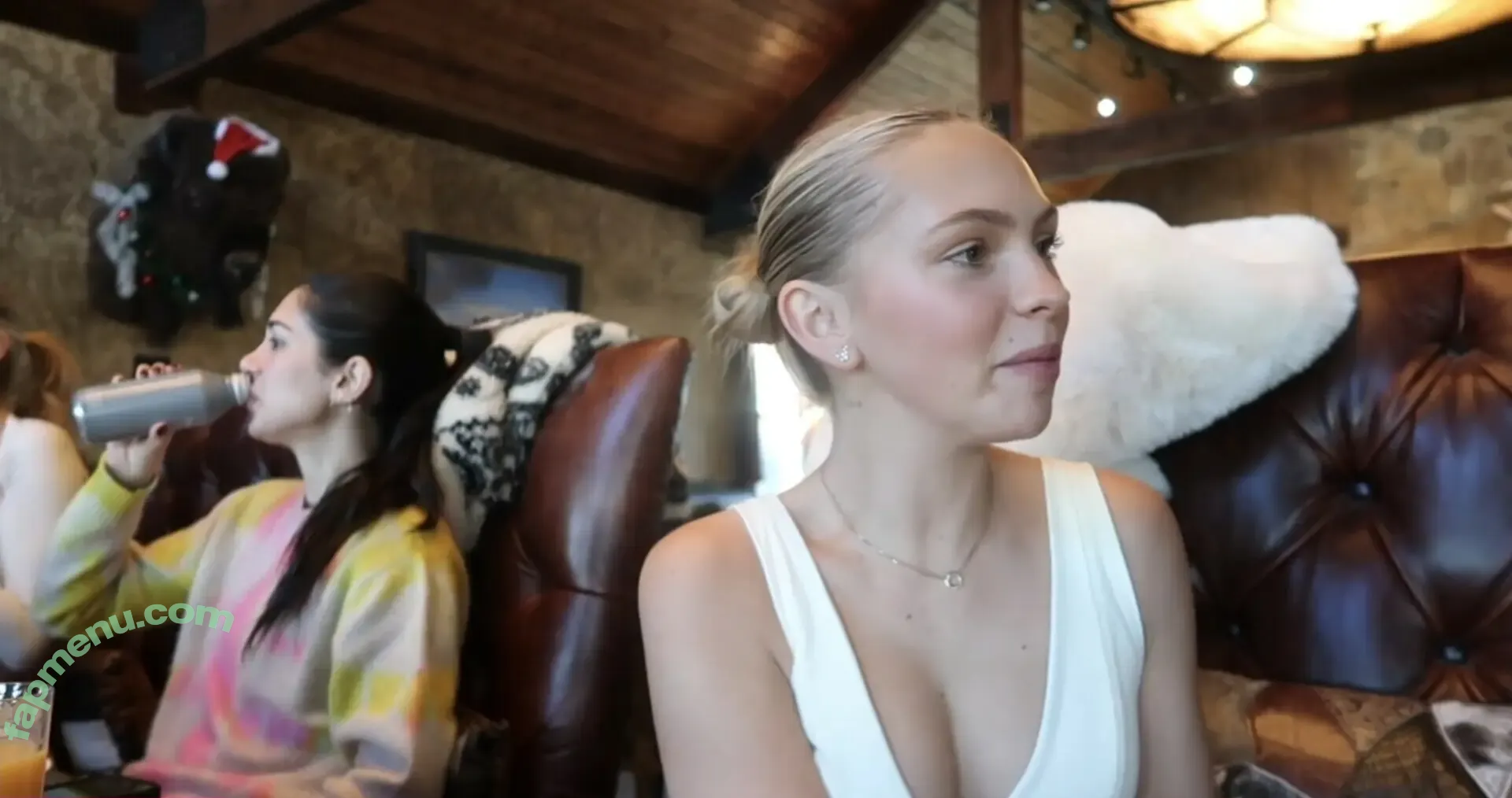 Jordyn Jones nude photo #1952 (jordylee.jones / jordynjones)