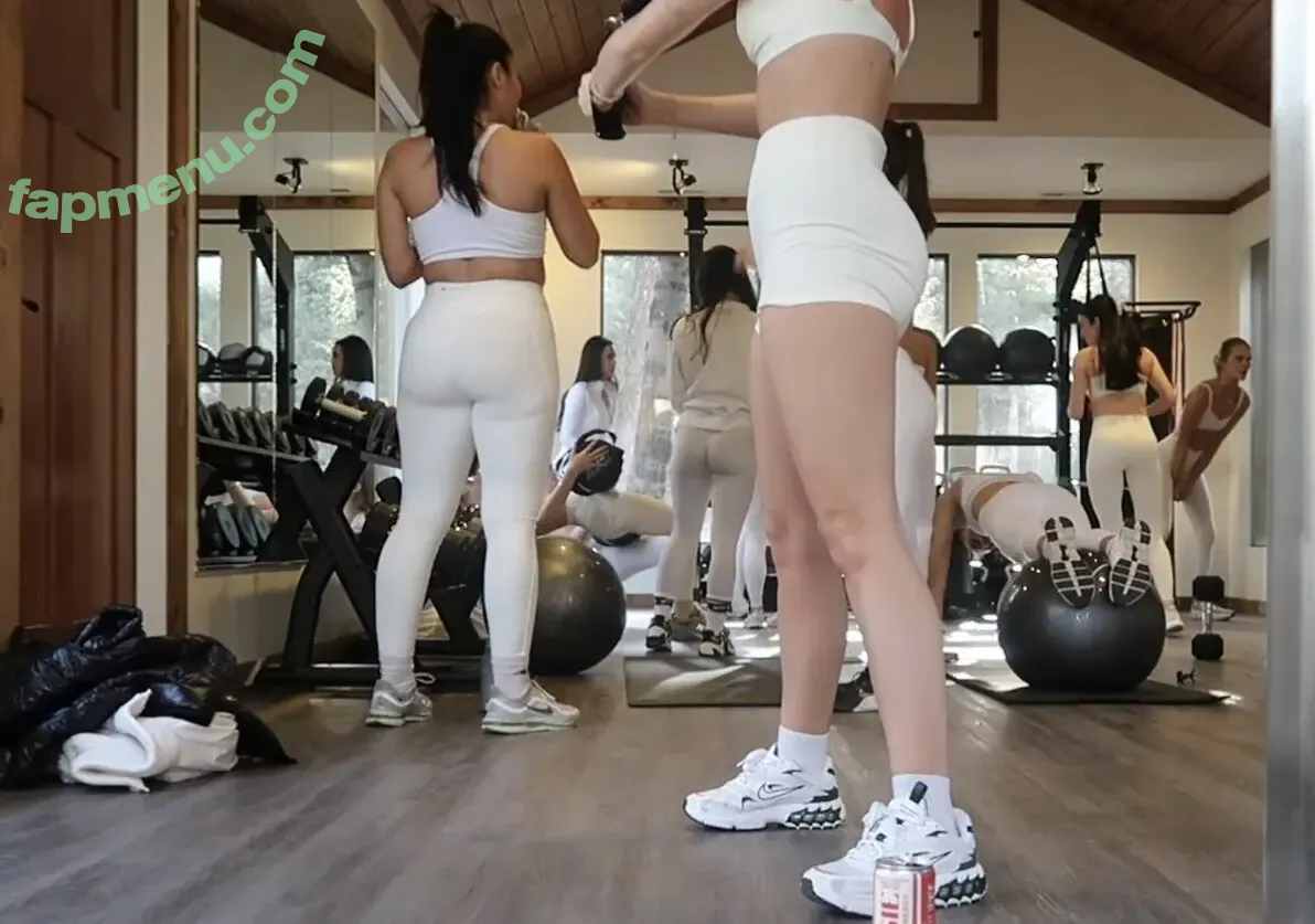 Jordyn Jones nude photo #1960 (jordylee.jones / jordynjones)