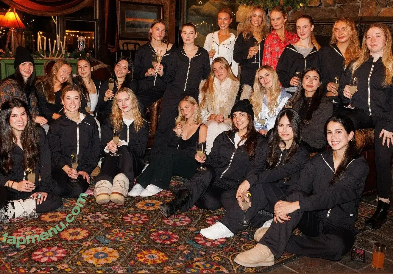 Jordyn Jones nude photo #1983 (jordylee.jones / jordynjones)