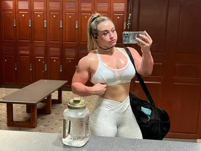 Jordynne Grace / JordynneGrace / themusclemommy nude photo #0289