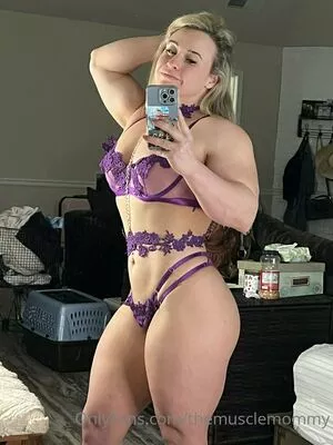Jordynne Grace / JordynneGrace / themusclemommy nude photo #0302