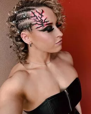 Jordynne Grace / JordynneGrace / themusclemommy nude photo #0457