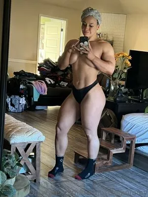 Jordynne Grace / JordynneGrace / themusclemommy nude photo #0516