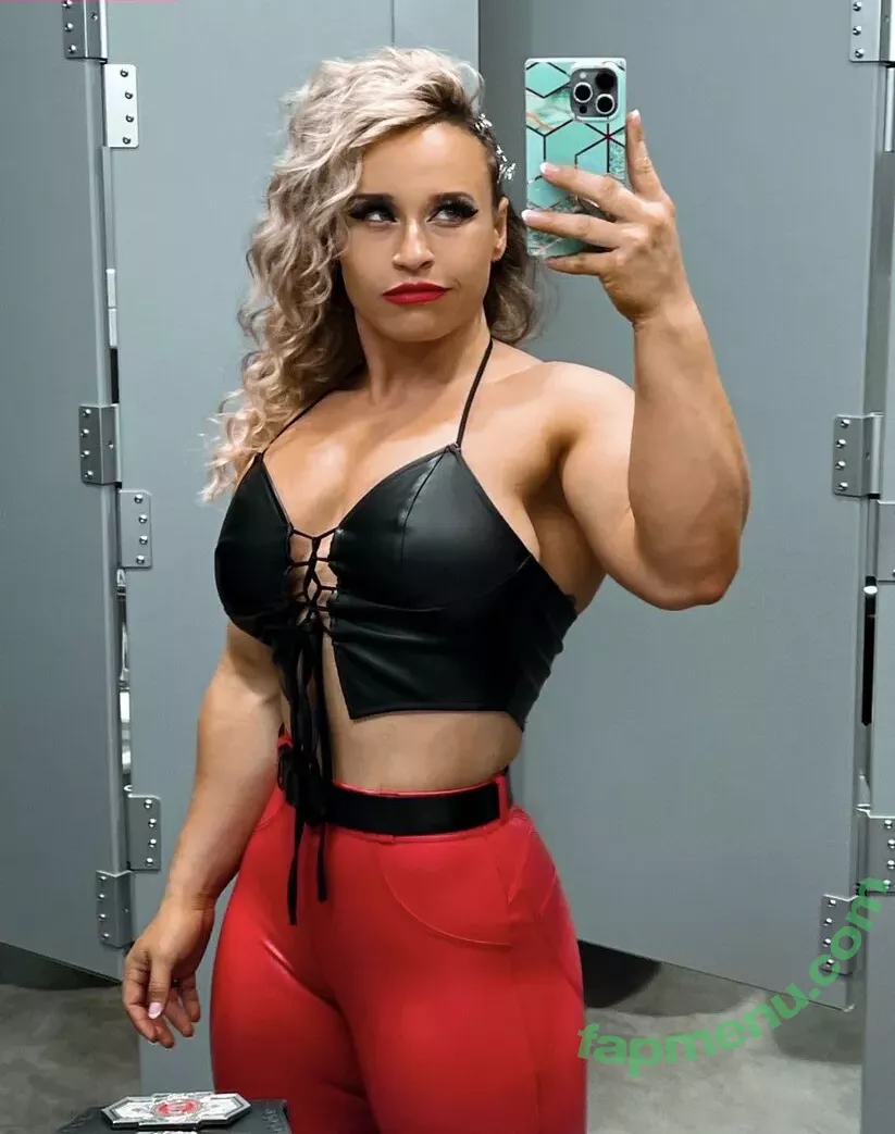 Jordynne Grace nude photo #0404 (JordynneGrace / themusclemommy)