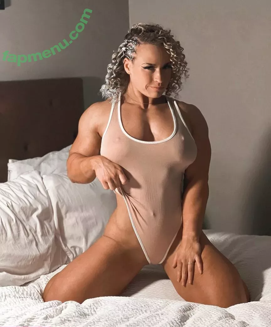 Jordynne Grace nude photo #0568 (JordynneGrace / themusclemommy)