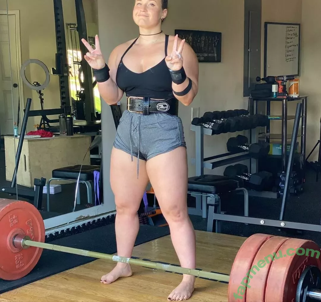 Jordynne Grace nude photo #0611 (JordynneGrace / themusclemommy)