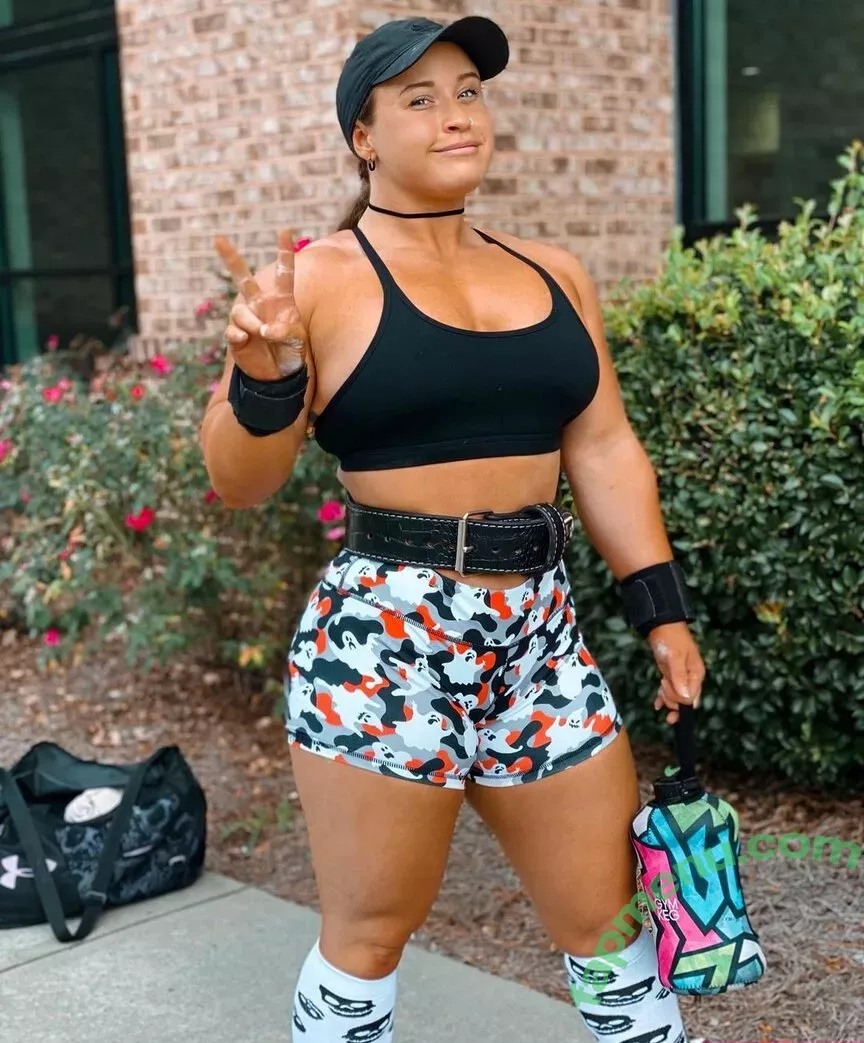 Jordynne Grace nude photo #0628 (JordynneGrace / themusclemommy)
