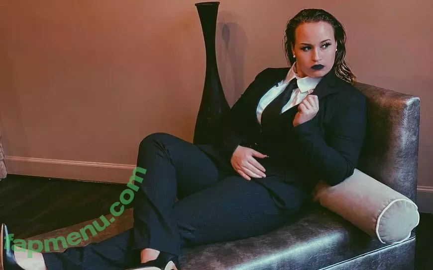 Jordynne Grace nude photo #0629 (JordynneGrace / themusclemommy)