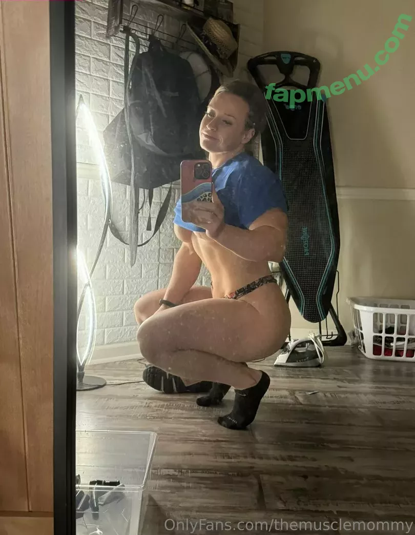 Jordynne Grace nude photo #0921 (jordynnegrace / themusclemommy)