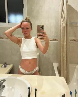 Jorgie Porter / kymberly1995 / themissyporter nude photo #0160