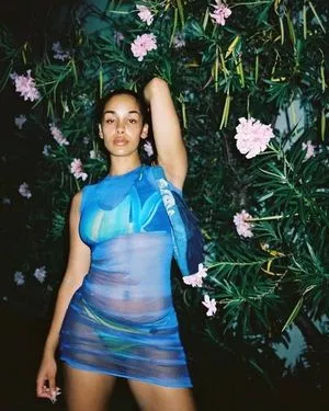 Jorja Smith / itstaaayy / jorjasmith_ nude photo #0004