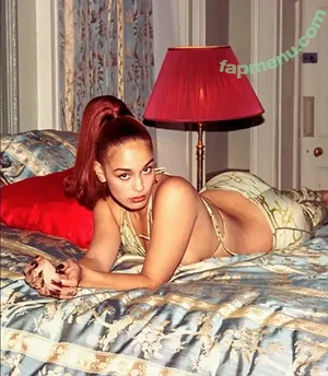 Jorja Smith / itstaaayy / jorjasmith_ nude photo #0189