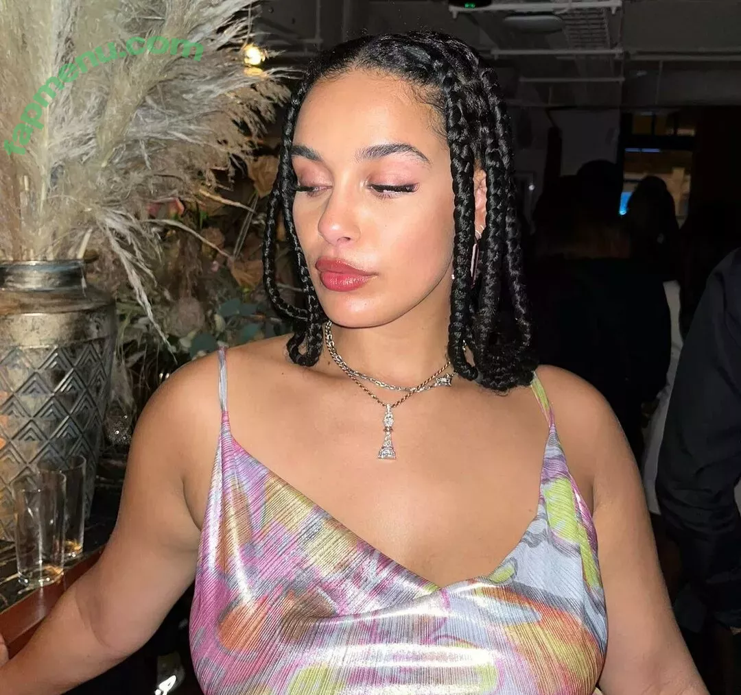 Jorja Smith nude photo #0035 (itstaaayy / jorjasmith_)