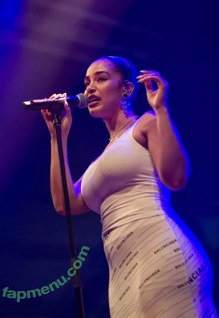 Jorja Smith nude photo #0064 (itstaaayy / jorjasmith_)