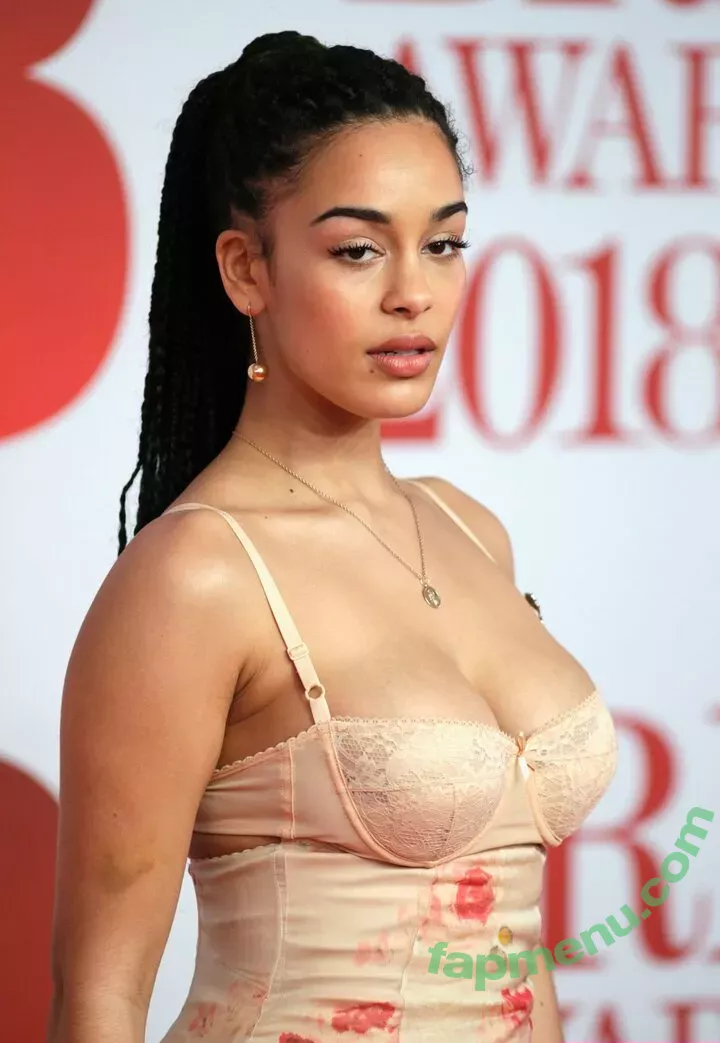 Jorja Smith nude photo #0076 (itstaaayy / jorjasmith_)