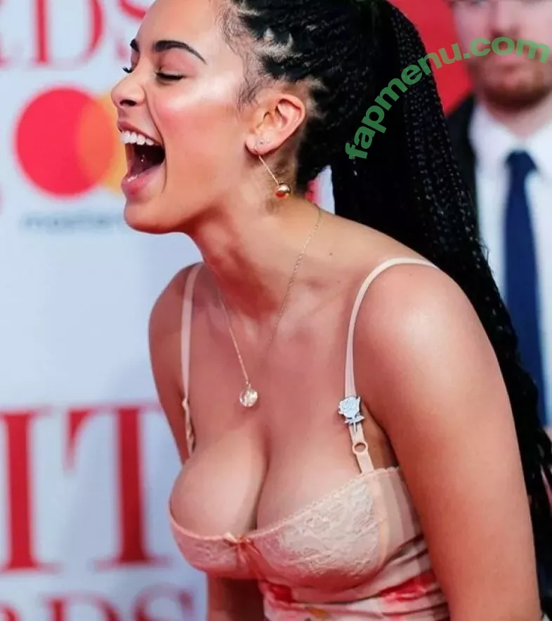 Jorja Smith nude photo #0095 (itstaaayy / jorjasmith_)