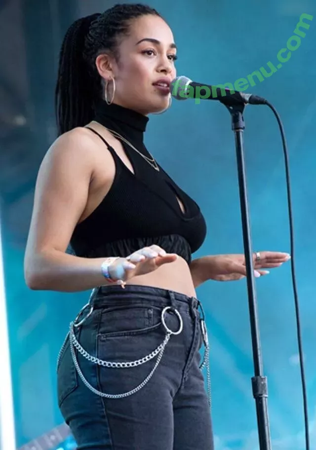 Jorja Smith nude photo #0099 (itstaaayy / jorjasmith_)