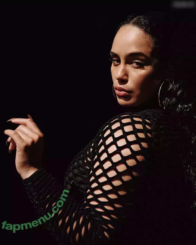 Jorja Smith nude photo #0103 (itstaaayy / jorjasmith_)