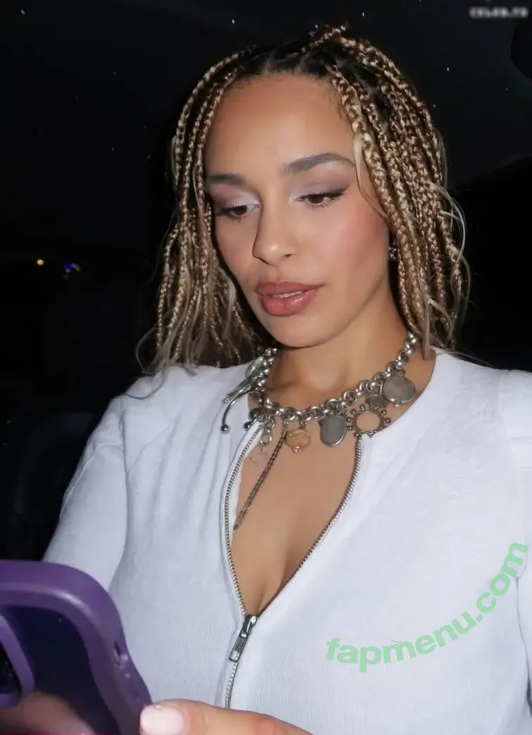 Jorja Smith nude photo #0122 (itstaaayy / jorjasmith_)