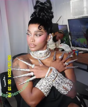 Joseline Hernandez / 