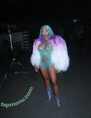 Joseline Hernandez / 