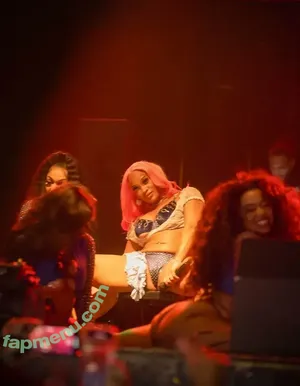 Joseline Hernandez / 