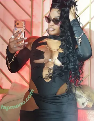 Joseline Hernandez / 