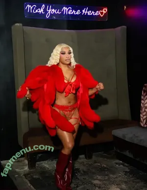 Joseline Hernandez / 