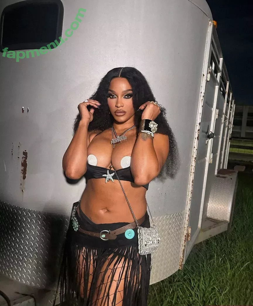 Joseline Hernandez nude photo #0137 ("The Puerto Rican Princess" / joseline / joselinescabaret / msjoseline)