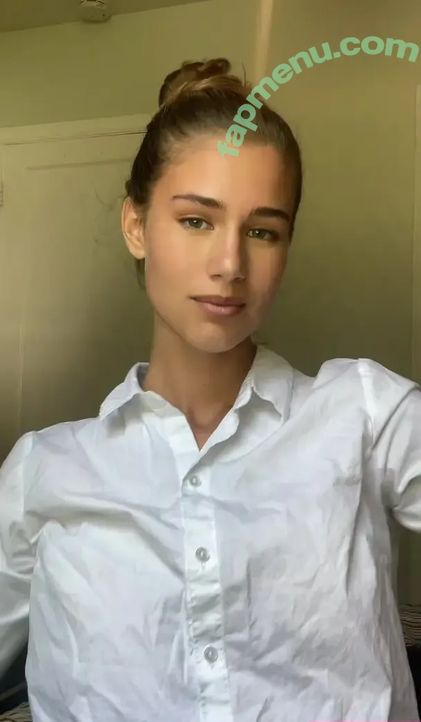 Josephine Clark nude photo #0048 (Jojo Clark / Jojocclarkk)