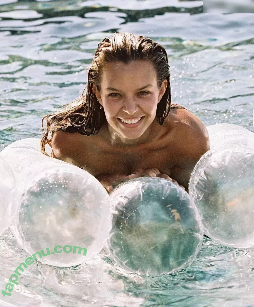 Josephine Skriver nude photo #0821 (josephineskriver / josephinskriver)