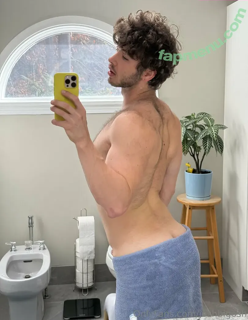 joshbigosh nude photo #0018 (ottersquatter)